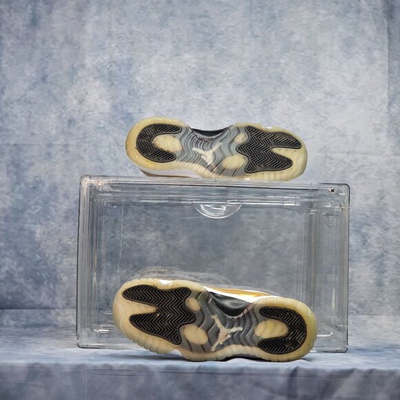 Size 6.5 - Air Jordan 11 Retro Low Closing Ceremony - Picture 5 of 6